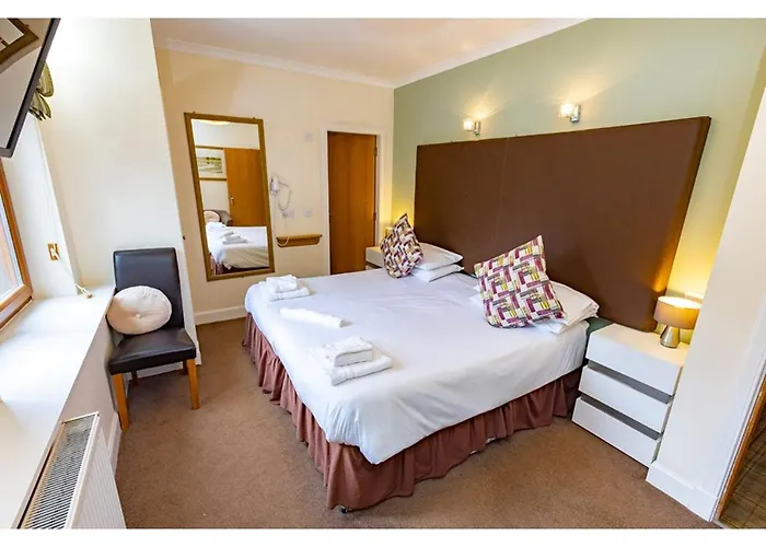 Crown Hotel